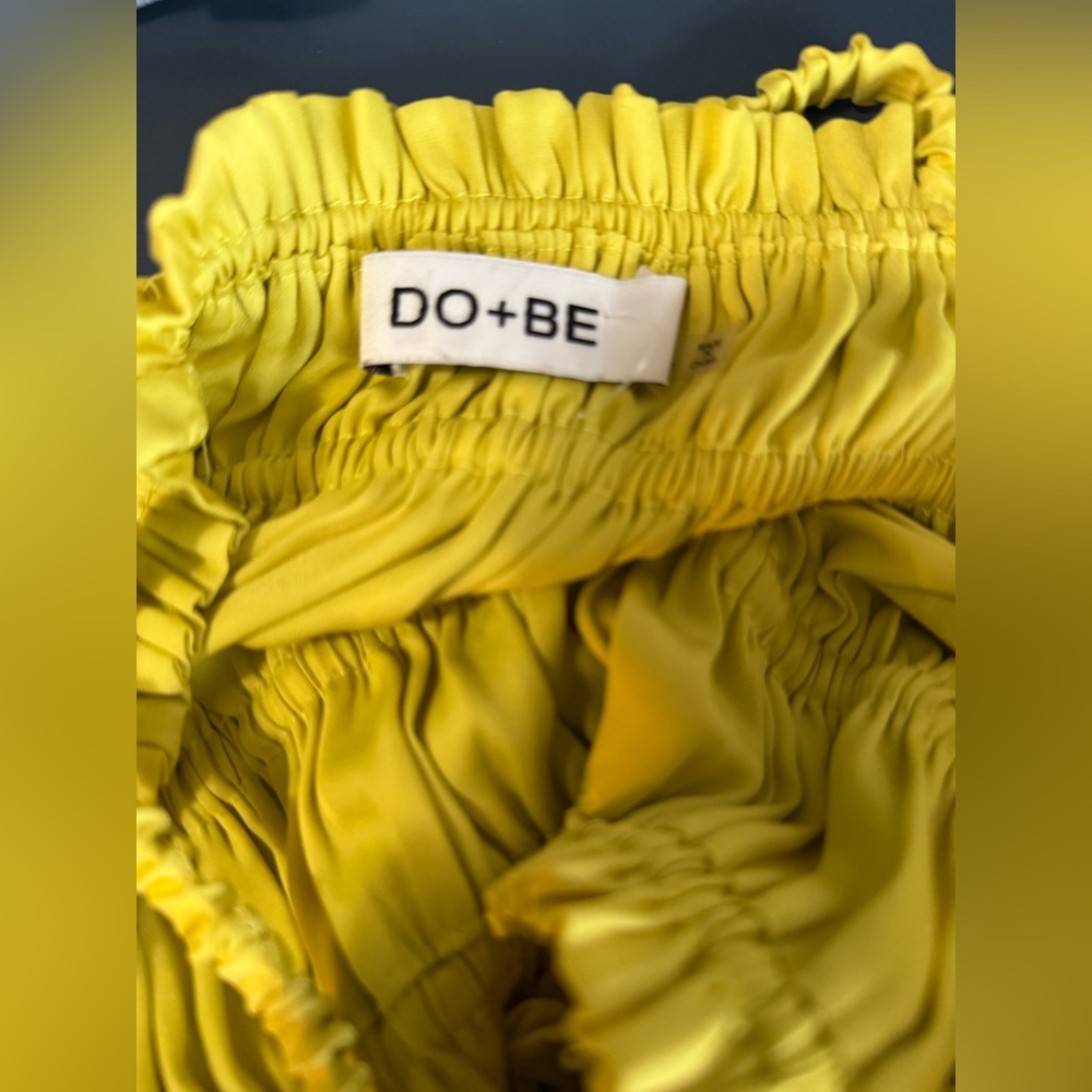 Yellow Smocked Women's Top - Picture 2 of 4